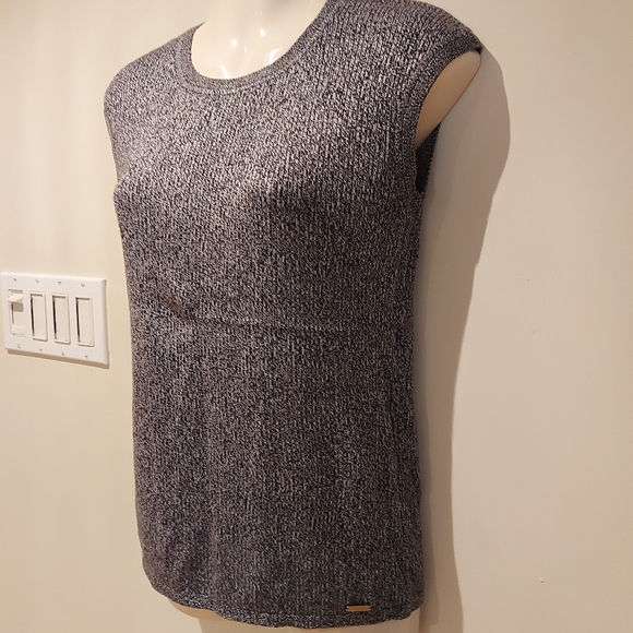 ❣️Ladies Calvin Klein sleeveless top size S (#470)✅️ - Picture 3 of 9